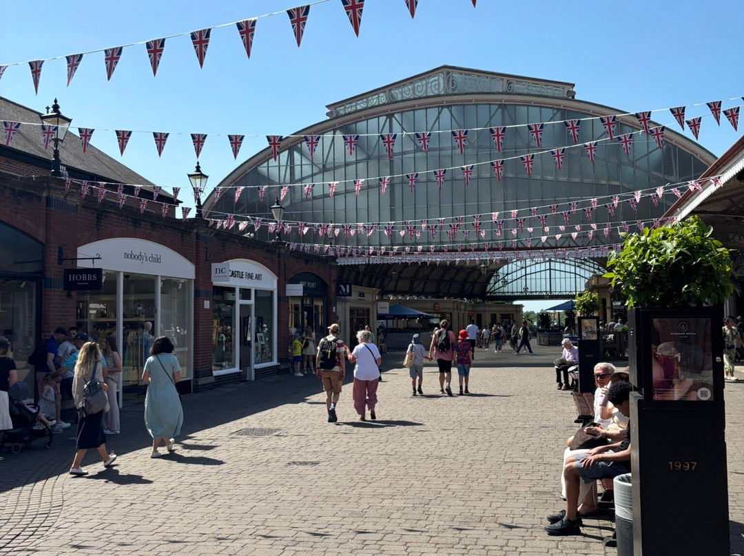 Windsor Royal Shopping-温莎必去景点