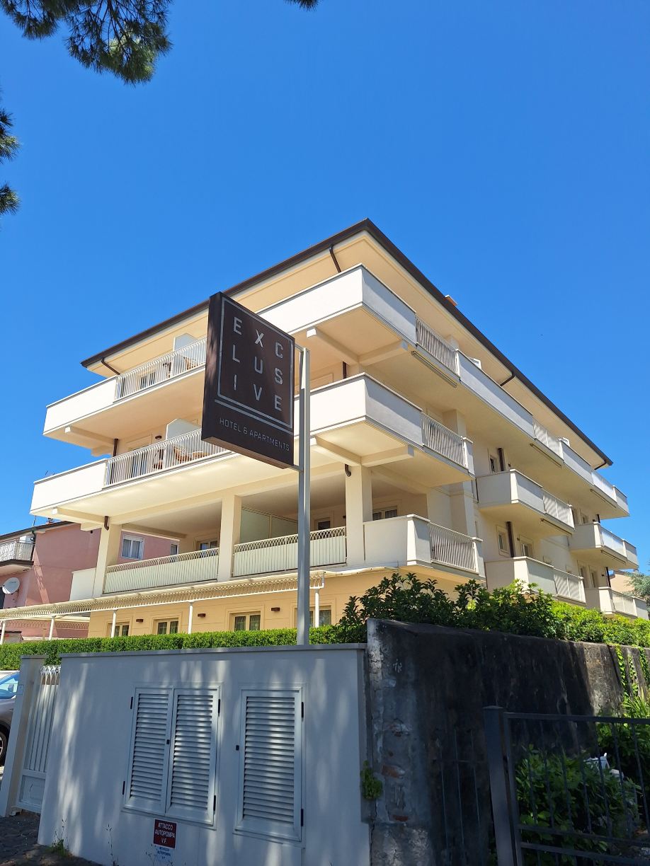 Exclusive - Hotel & Apartments-旅行者