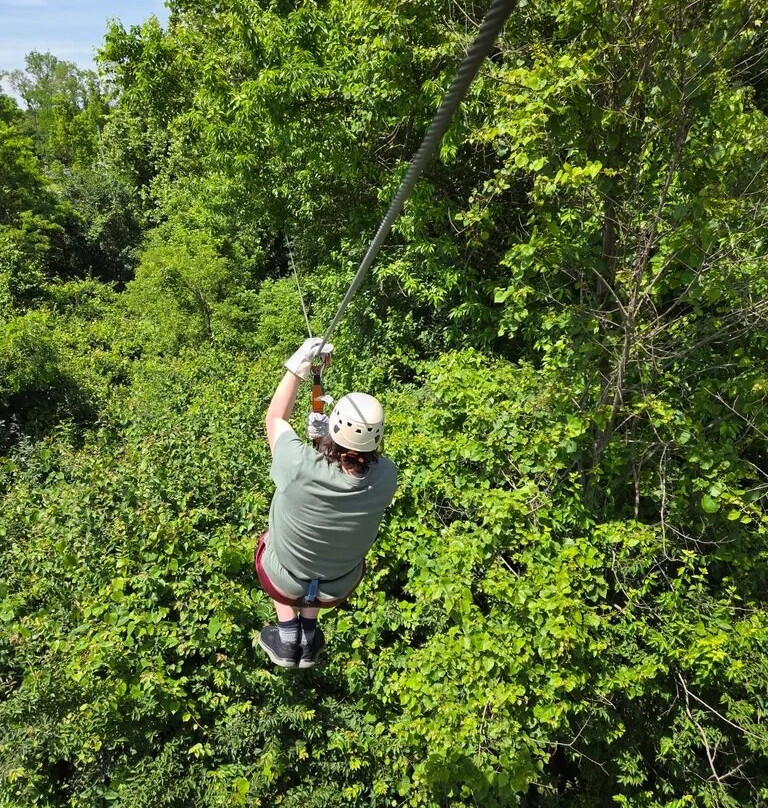 Screaming Raptor Zip Lines-Petersburg必去景点
