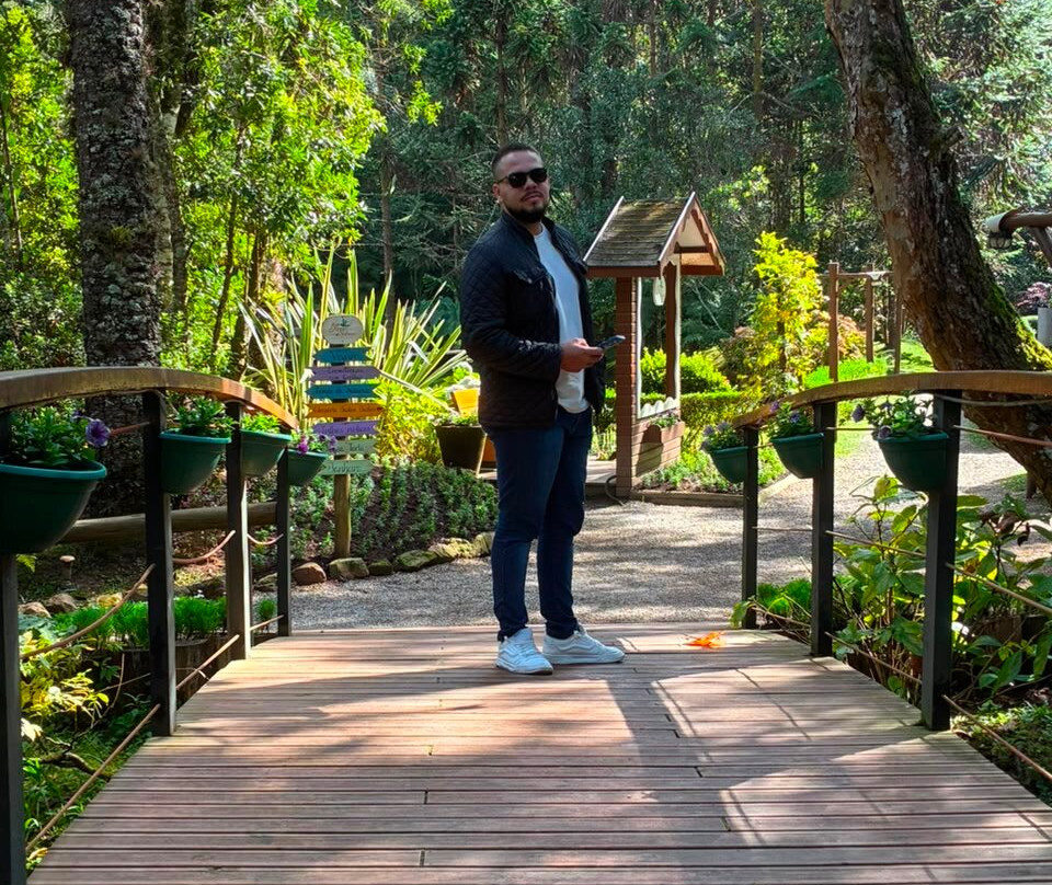 Bosque do Silêncio-坎普斯－杜若尔当必去景点