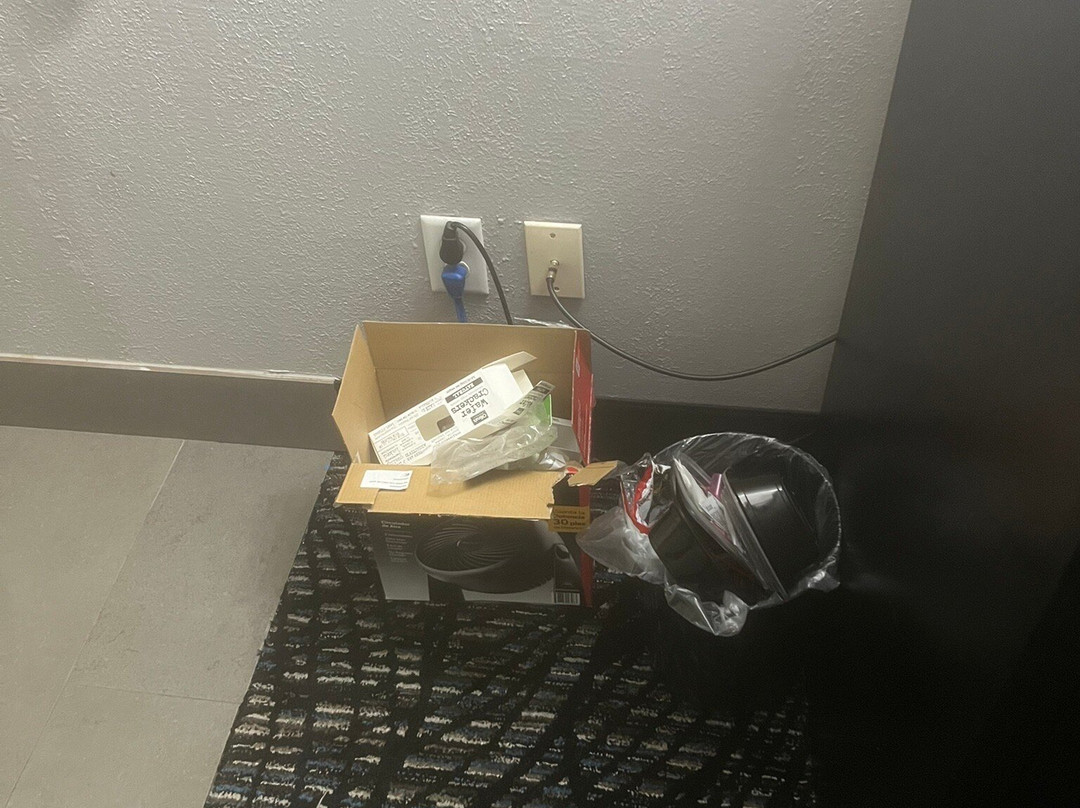 灯塔贝斯特韦斯特酒店主图