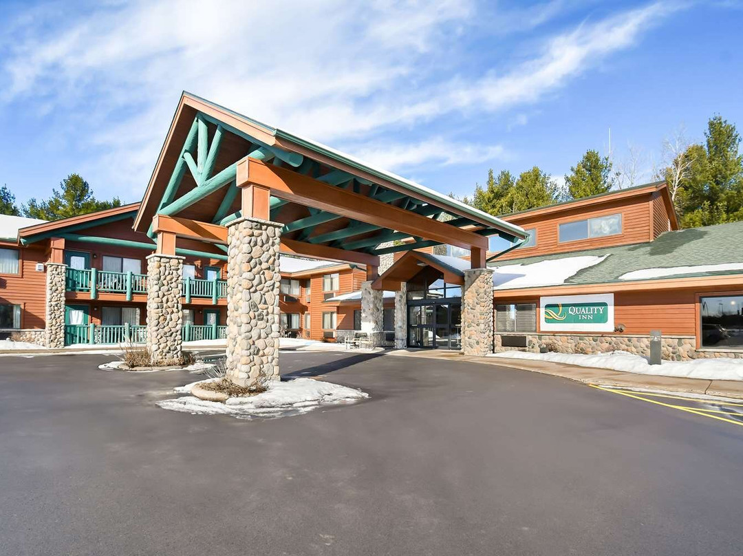 Conrath酒店住宿-Quality Inn & Suites - Ladysmith