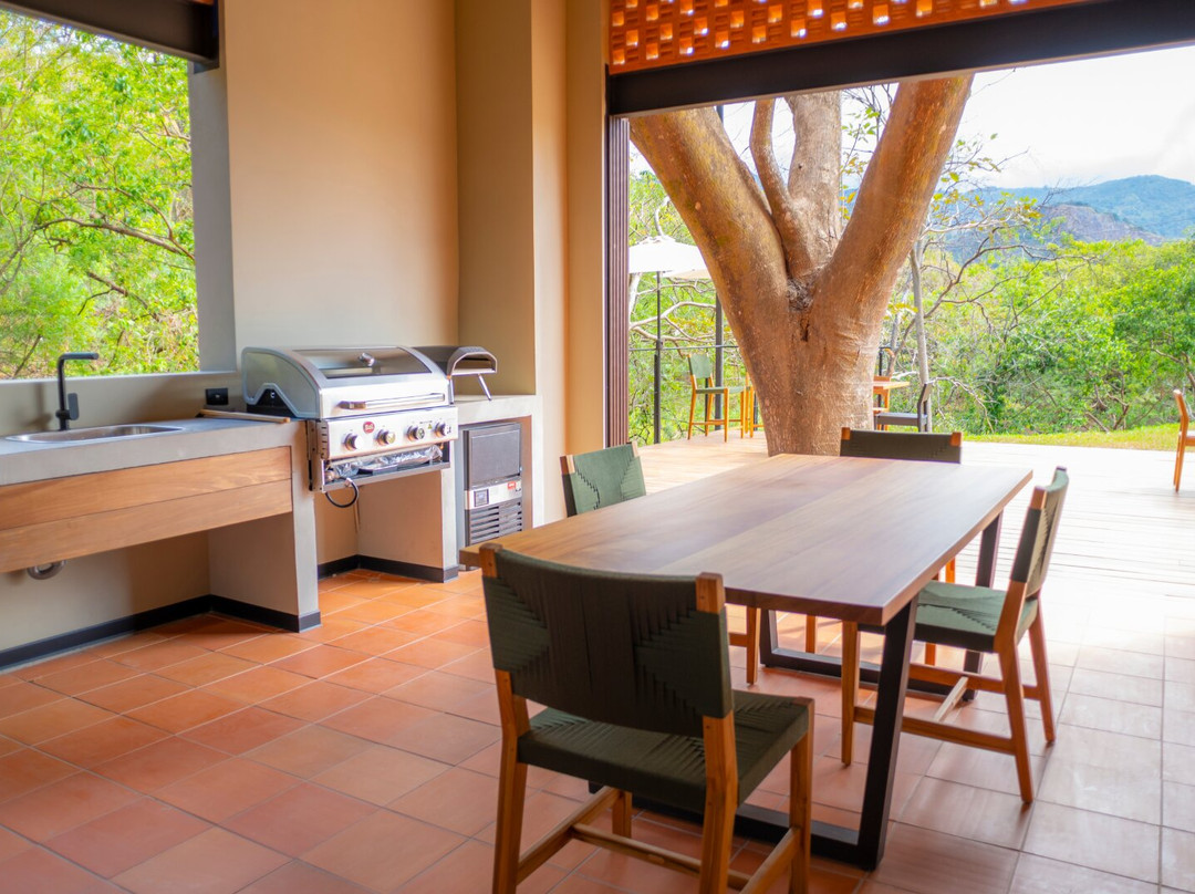 Bee Suites San Jose - Santa Ana
