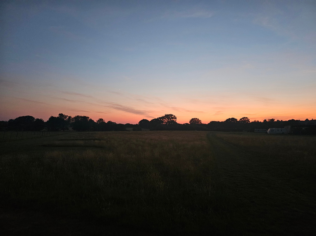 Roundoak Farm