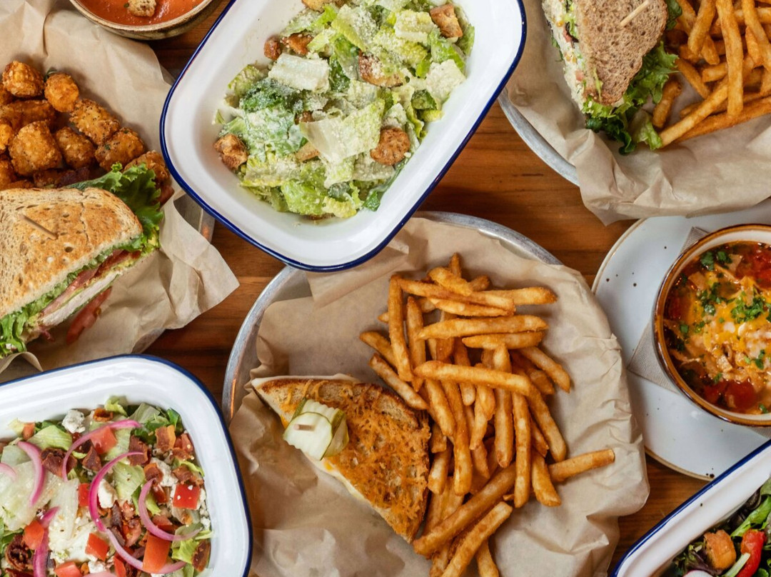 Lazy Dog Restaurant & Bar