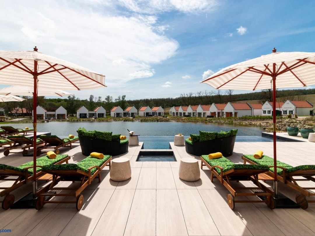 Mythos Resort Domonyvolgy