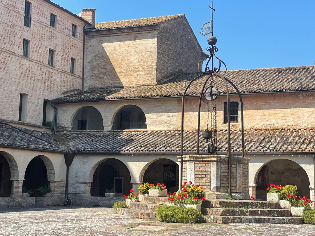 Abbazia Di Chiaravalle Di Fiastra-Urbisaglia必去景点