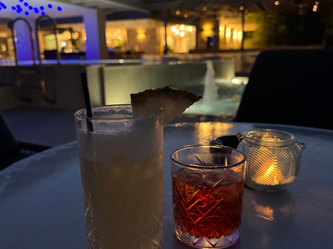 天堂全套房酒店主图