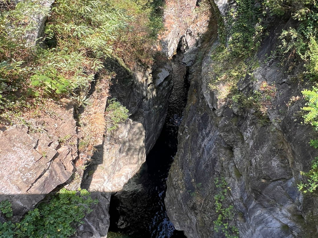 Orrido di sant'anna-坎诺比奥必去景点