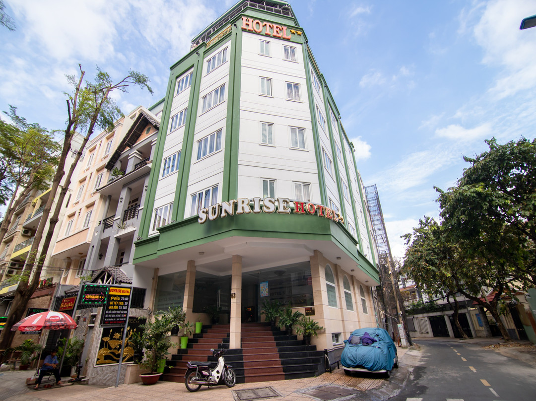 Sunrise Trung Son酒店 By Zuzu主图