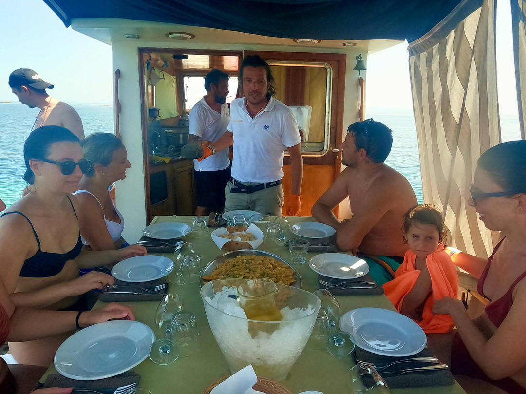 Asinara Charter Service-斯廷蒂诺必去景点