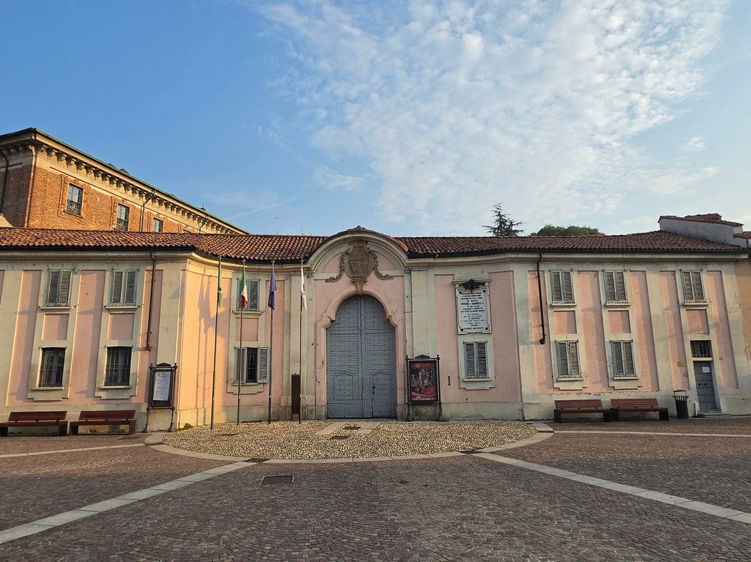 Villa Visconti Borromeo Litta-拉伊纳泰必去景点