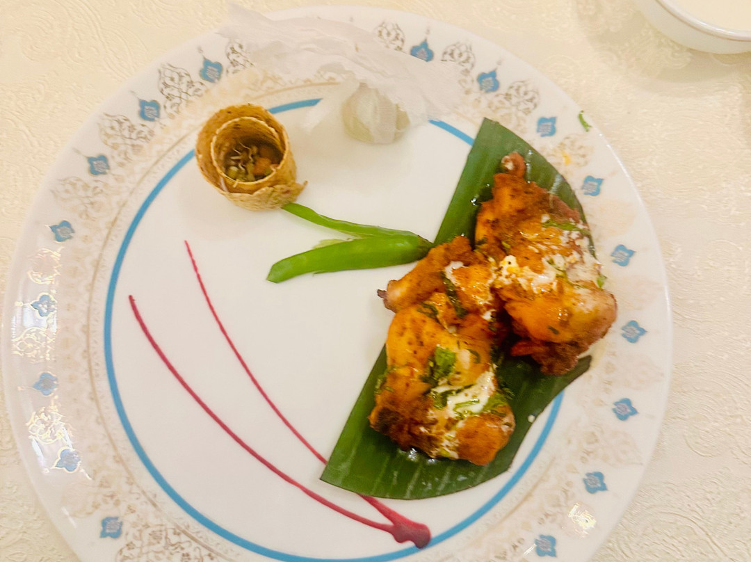 乌麦德巴哈湾皇宫酒店主图