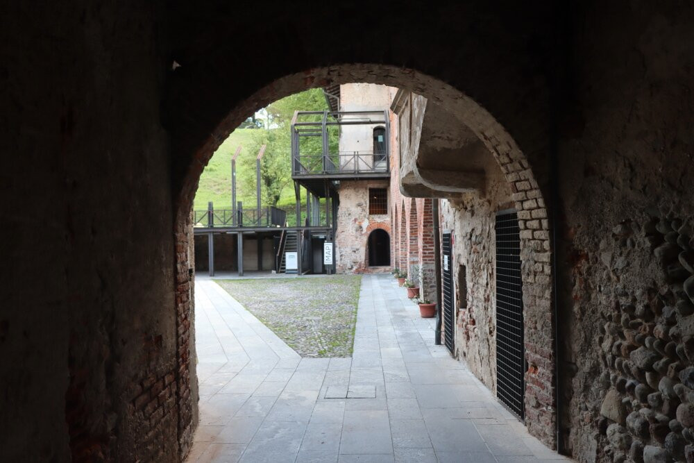 Corte del Doro-Castiglione Olona必去景点