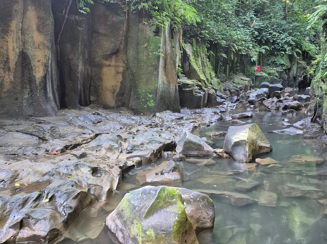 Kanto Lampo Waterfall-Beng必去景点