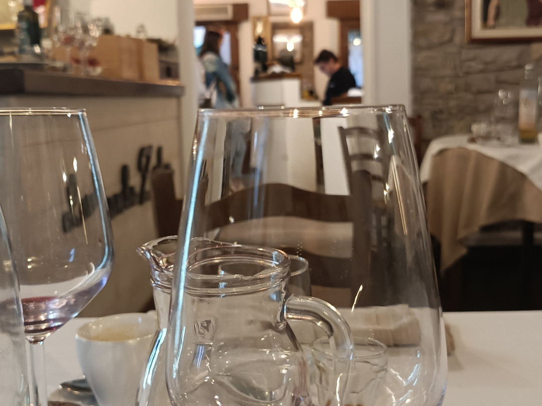 隆卡德思蒂酒店主图