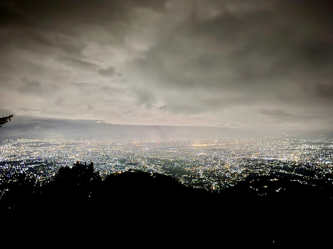 露台度假村及水疗中心主图
