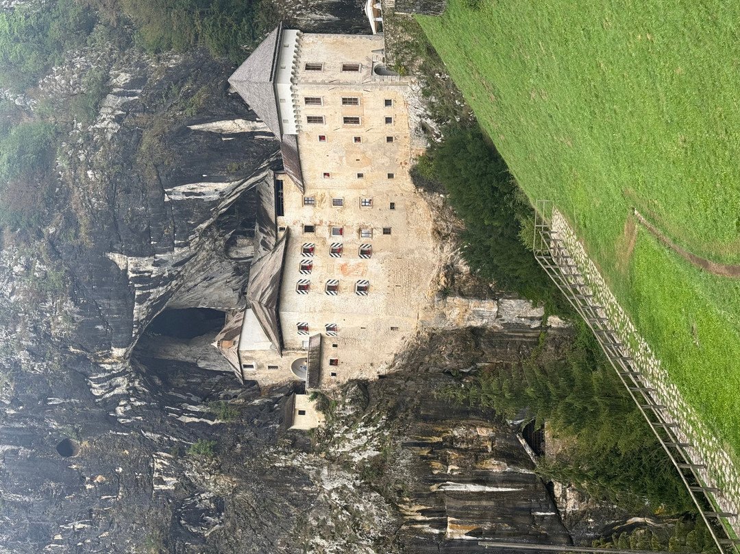 帕瑞德姆斯基城堡-波斯托伊纳必去景点