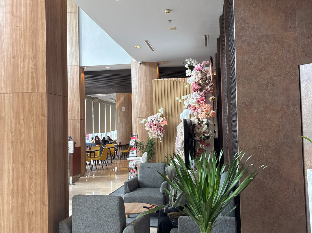 Bigland Sentul Hotel & Convention主图