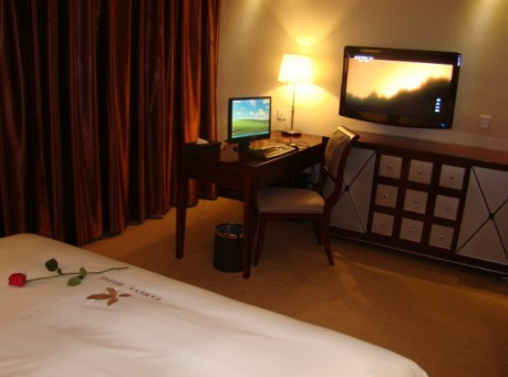 中恒泛亚大酒店主图