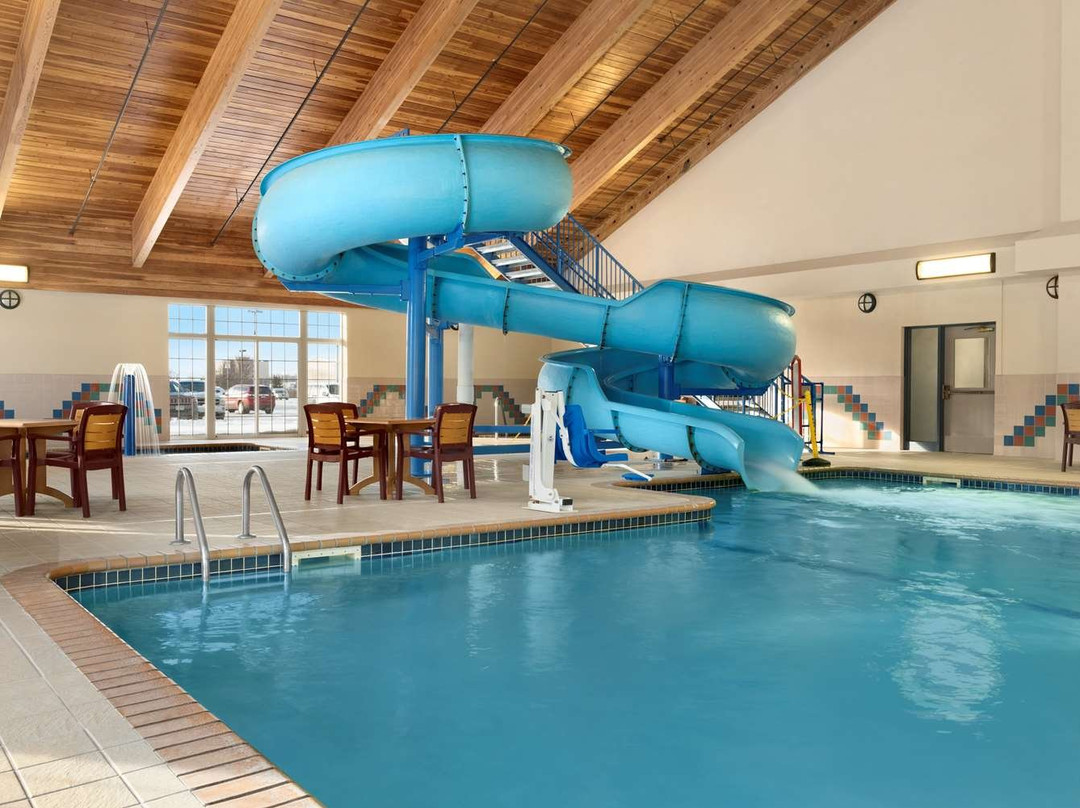 Country Inn & Suites by Radisson, Duluth North, MN主图