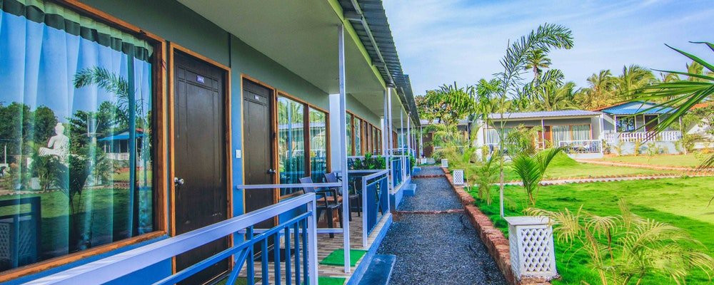 Treebo Lands End Beach Resort Morjim