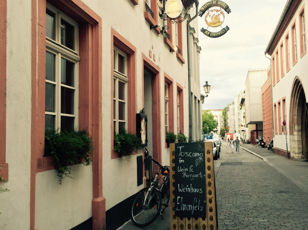 Hürth酒店住宿-Hotel und Restaurant Breitenbacher Hof