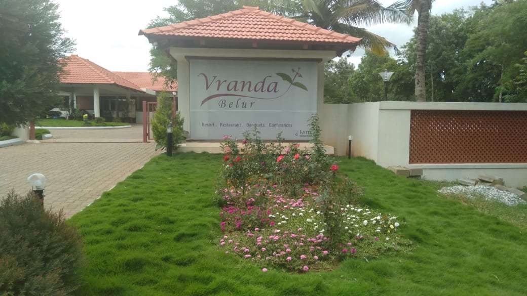 Vranda Belur-官方