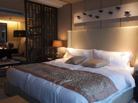 天津中心唐拉雅秀酒店主图