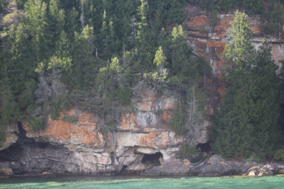 Sea Caves Flowerpot Island景点图片