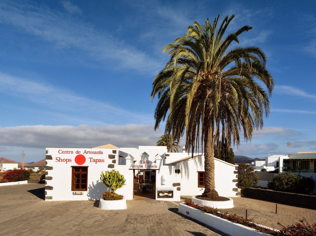 Centro de Artesania La Antigua Escuela de Yaiza-Yaiza必去景点