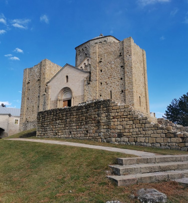 Djurdjevi Stupovi Monastery景点图片