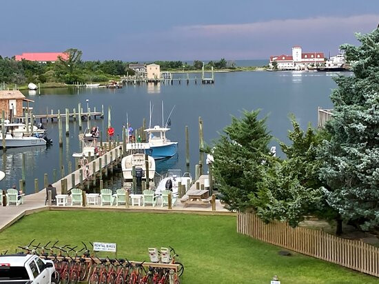 The Ocracoke Harbor Inn主图