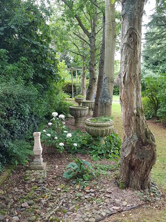 Kenchester Water Gardens景点图片