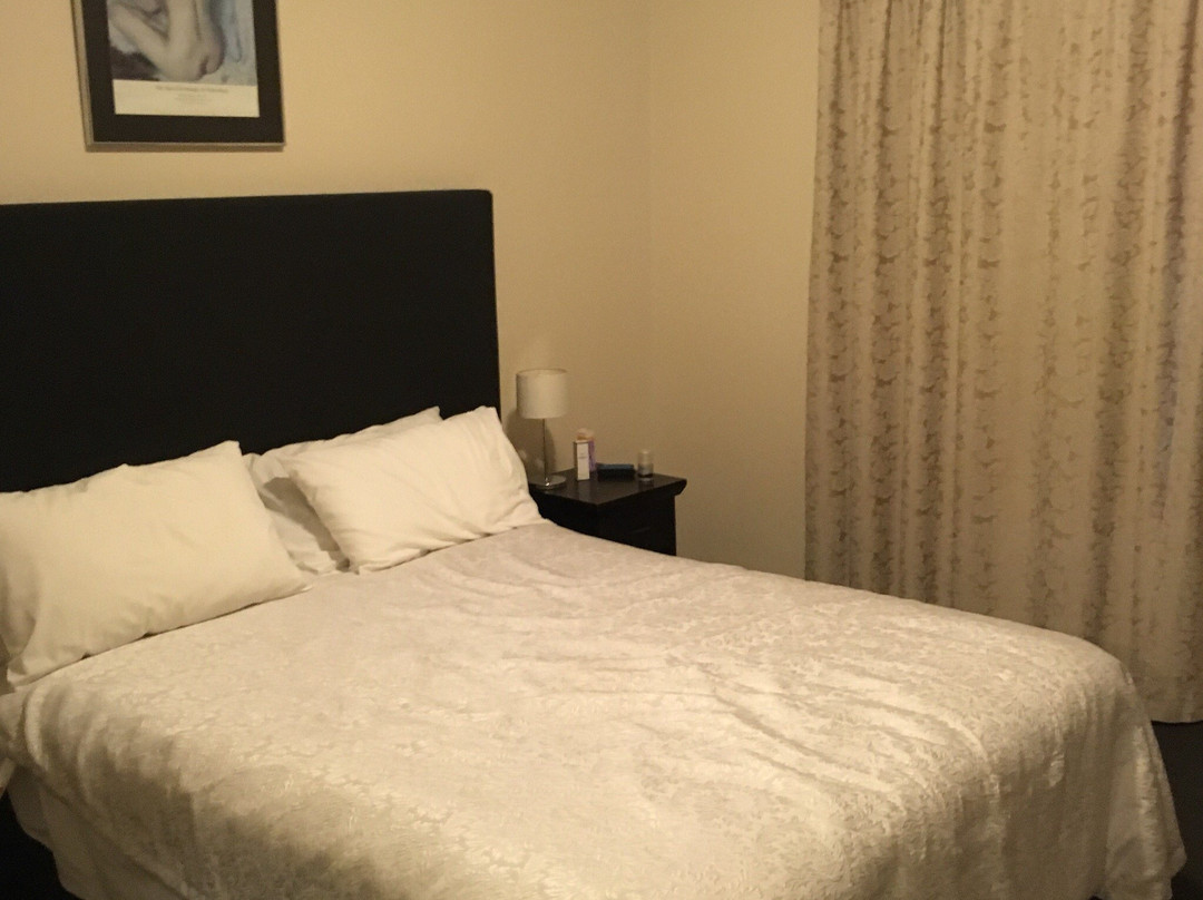 Esplanade Apartments主图