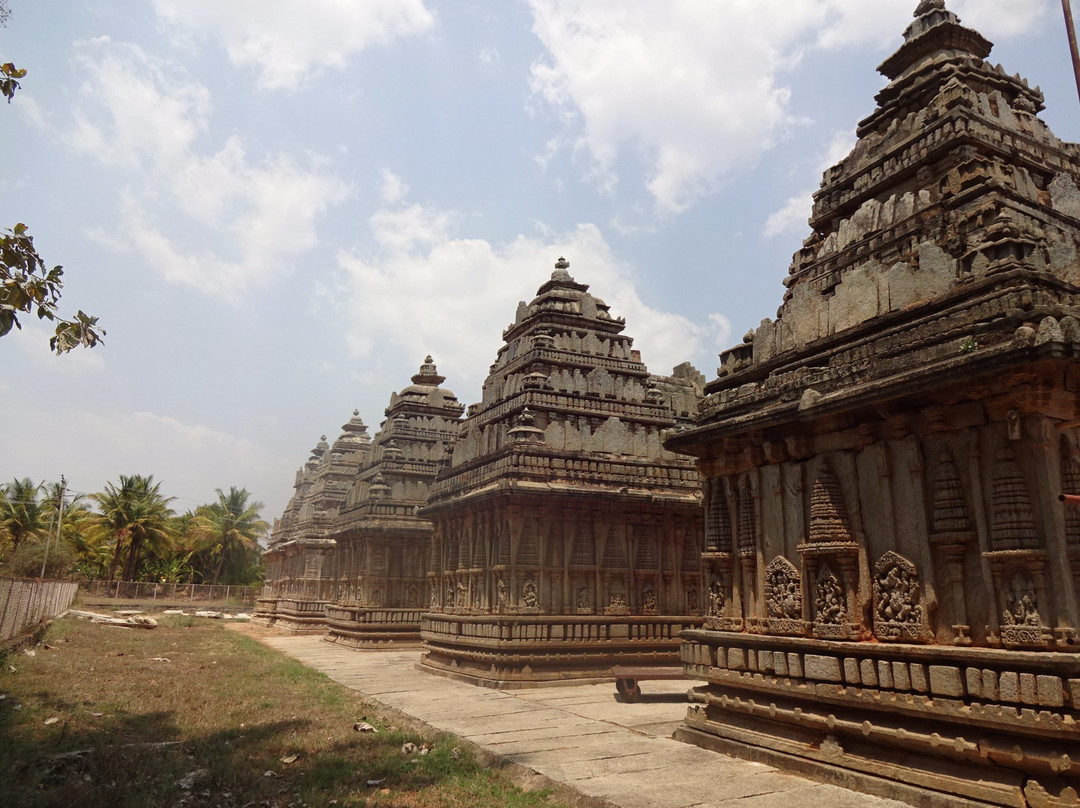 Panchalingeshwara Temple景点图片