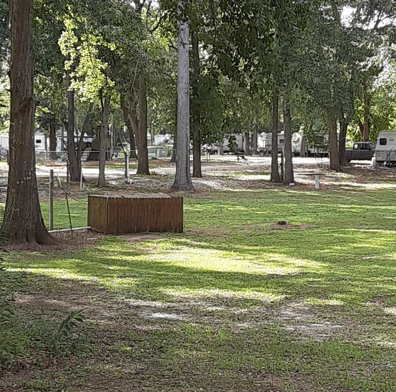 CreekSide RV Park & Campground