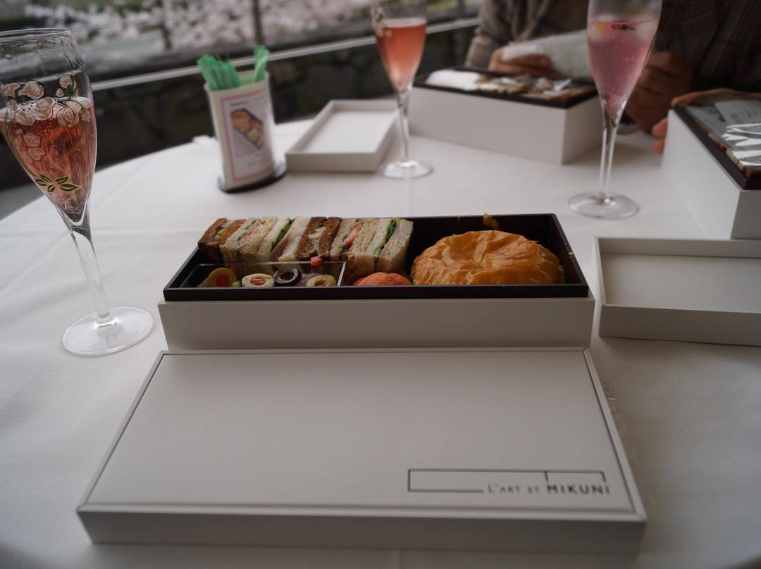 ラー・エ・ミクニ