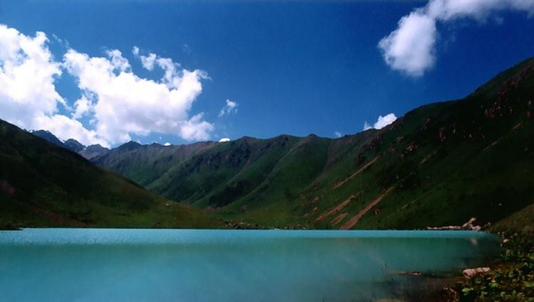 Chatyr-Kul Lake景点图片