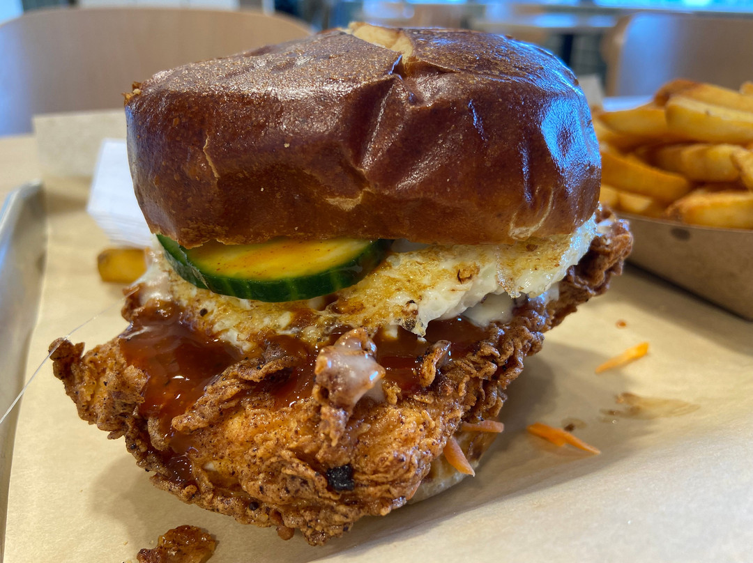 M2o Burgers & Salads