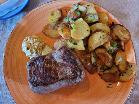 Restaurant "Klönsnack"