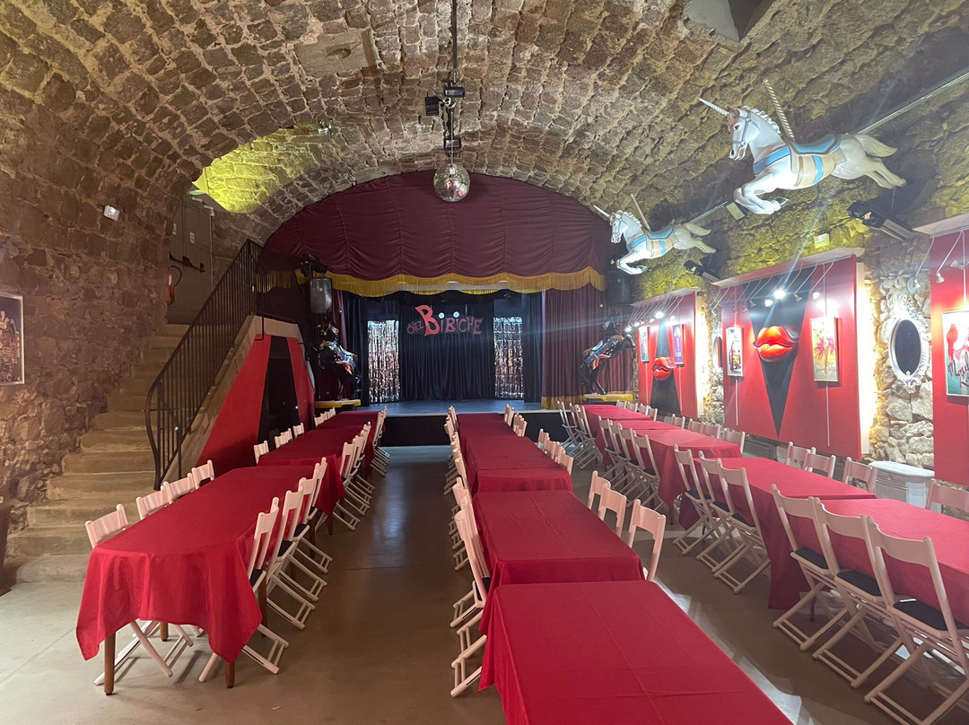 Cabaret Chez Bibiche-La Redorte必去景点
