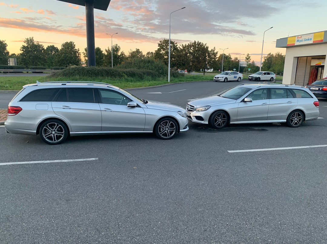 Taxi Praga Transfers-布拉格必去景点