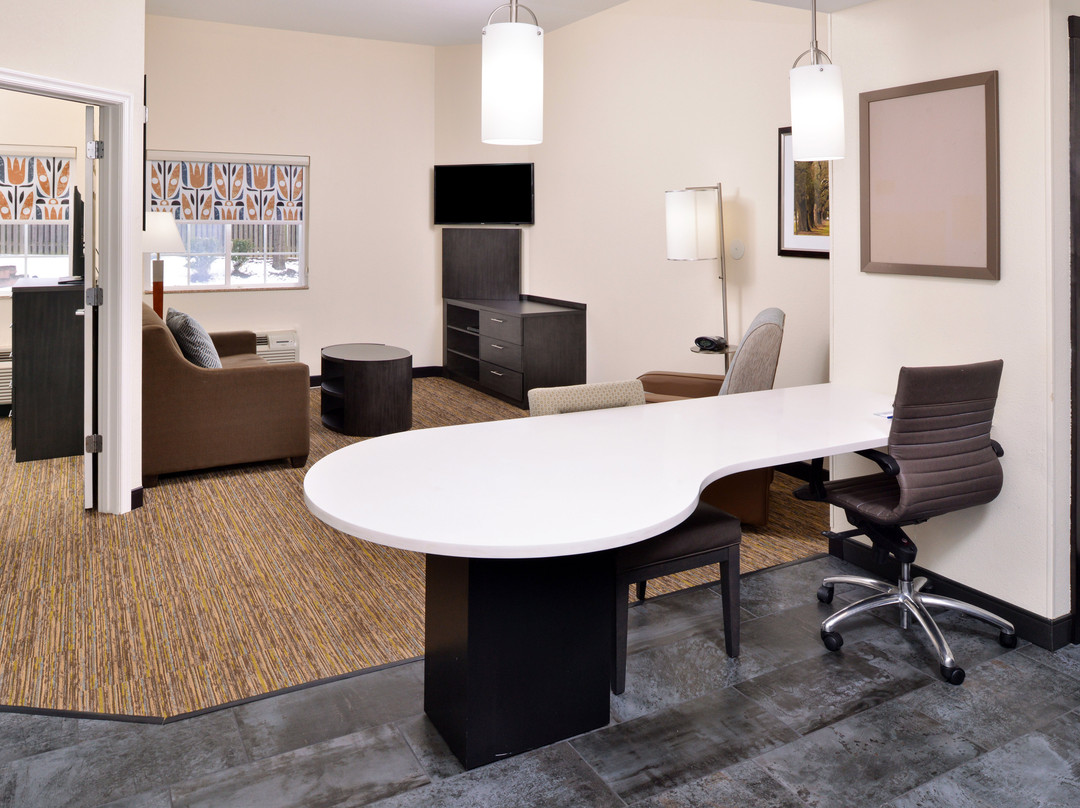 Candlewood Suites Winchester By IHG主图