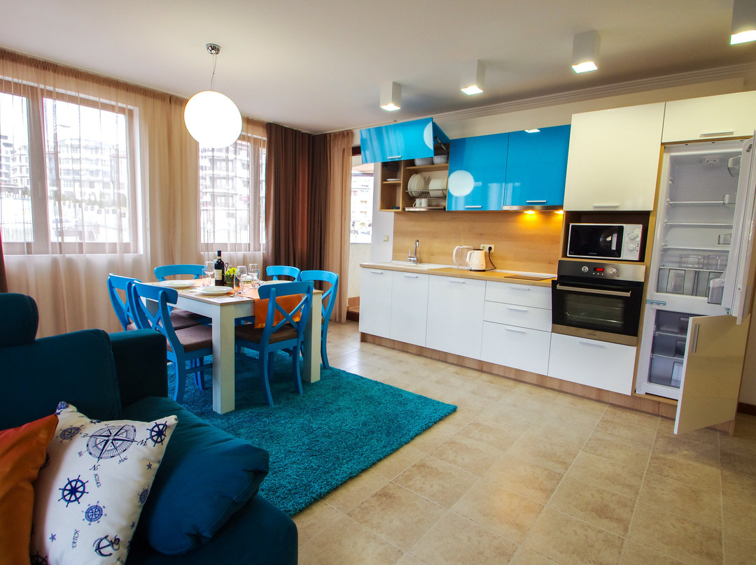 Casa Real Apartments主图