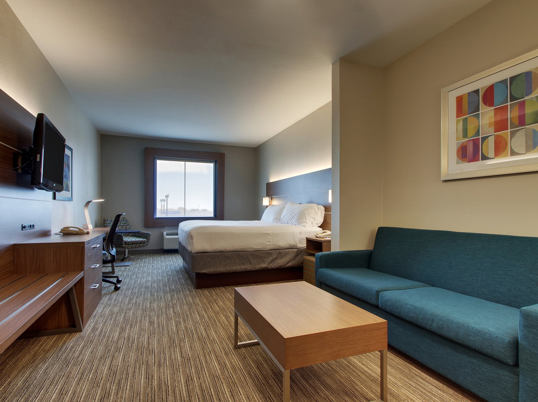 Holiday Inn Express & Suites Vernon College Area (Hwy 287) by IHG主图