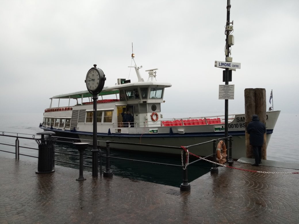 Ferry from Malcesine to Limone and Riva-马切尔西涅必去景点