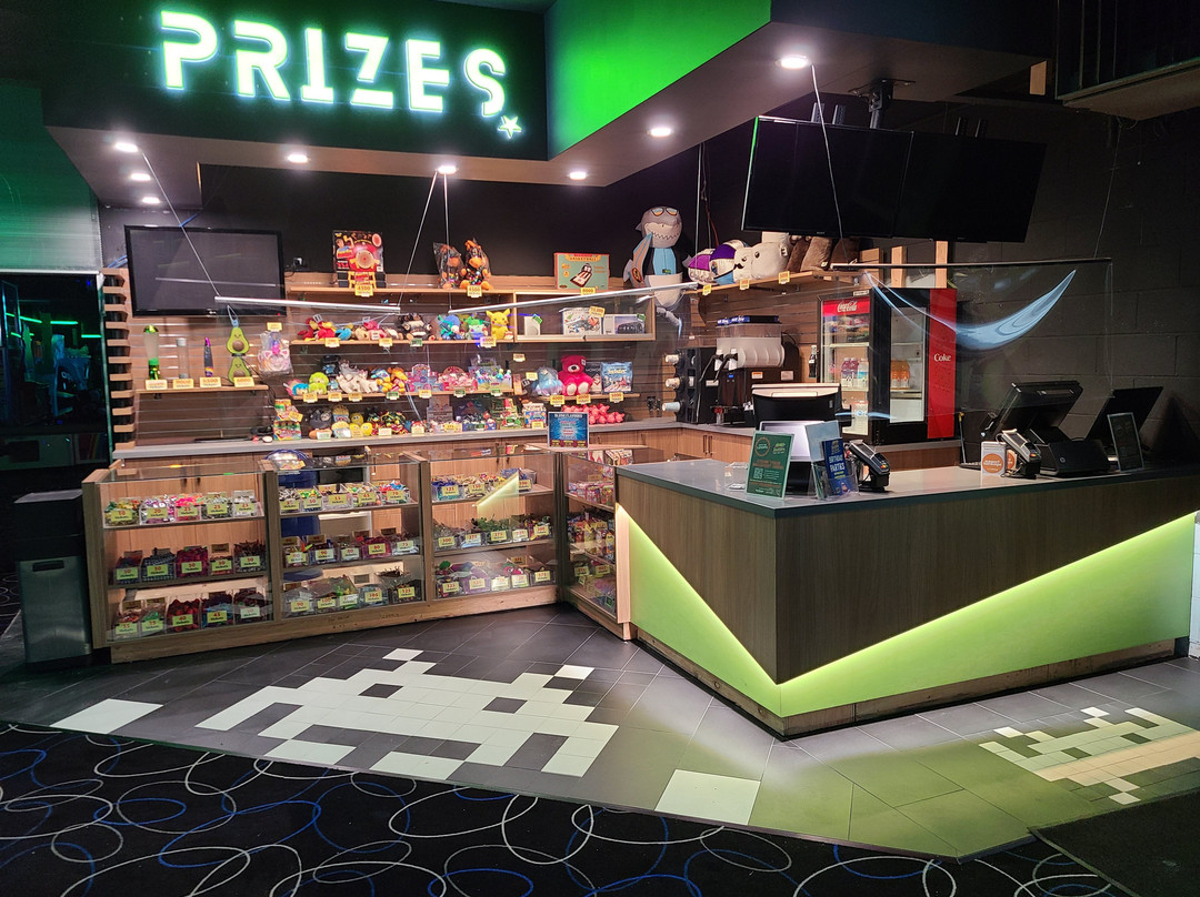 Heffley Creek旅游景点-The Fun Factor Fun Centre - Laser Tag, Bowling, Bumper Cars