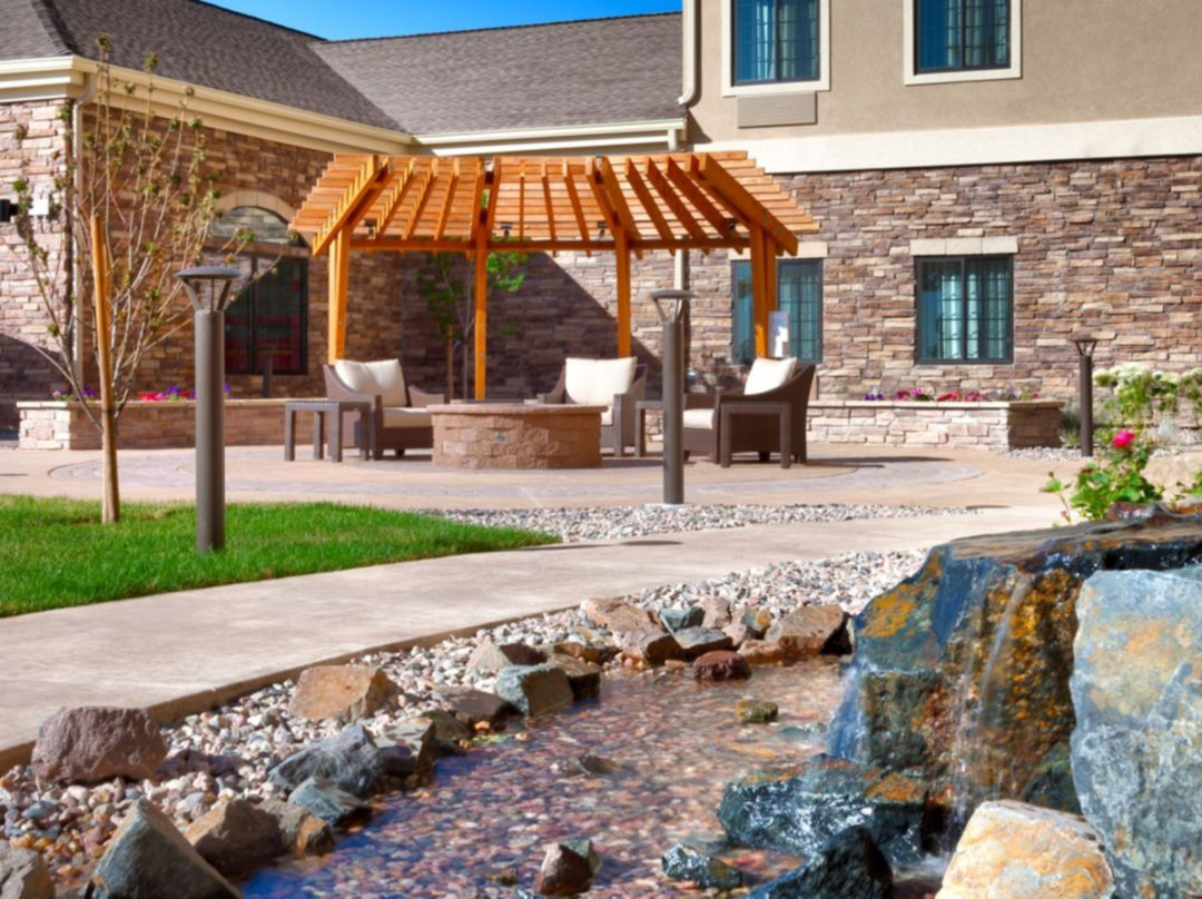 Staybridge Suites Bismarck By IHG主图