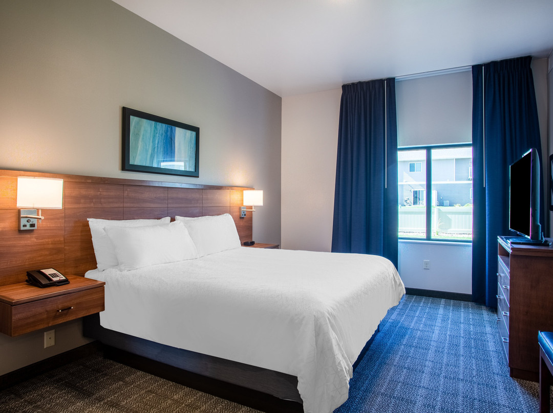 Staybridge Suites Sioux Falls Southwest by IHG主图